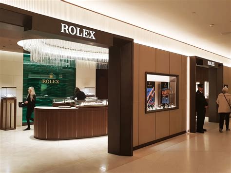 Rolex showroom near me